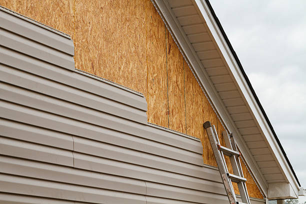 24/7 Emergency Siding Repair experts in Quincy, IL
